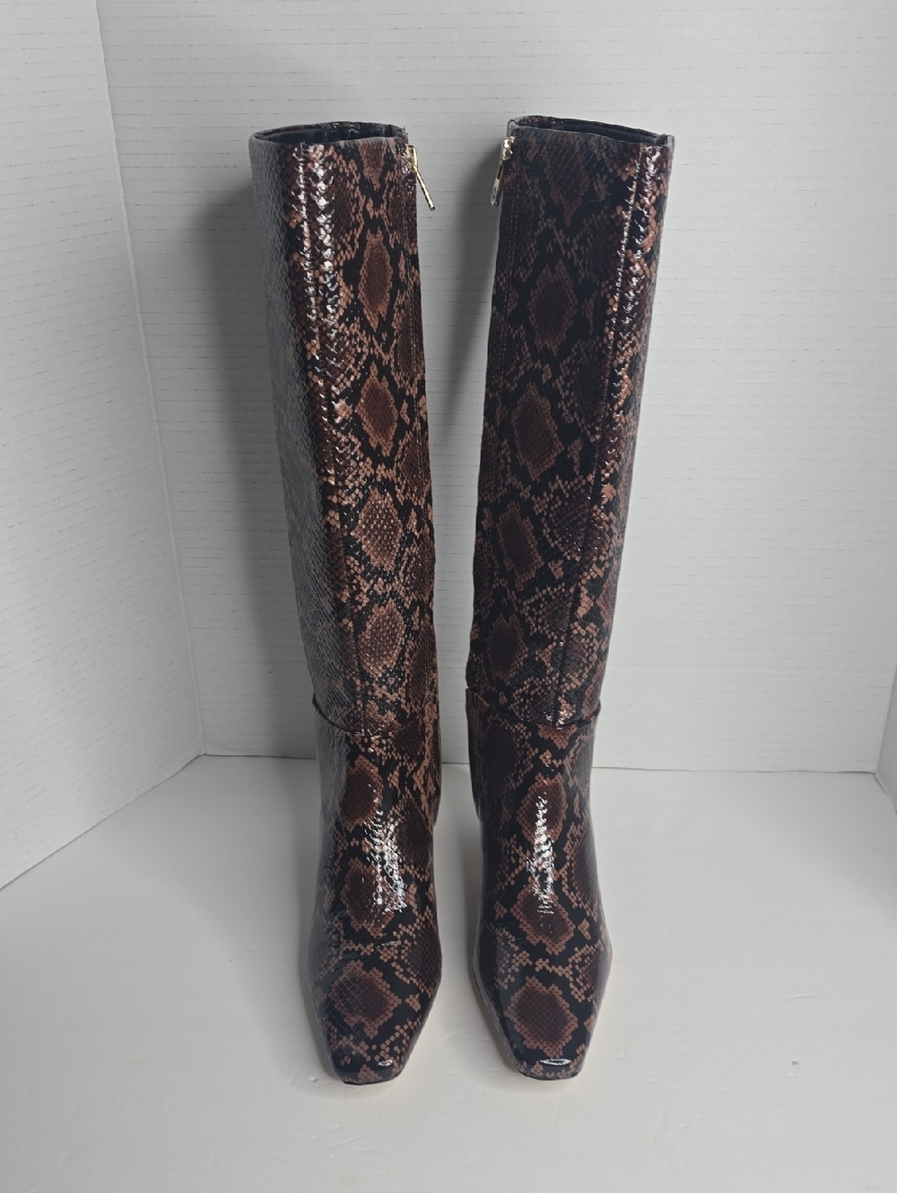 Antonio Melani Snake Patent Leather Tall Boots Wide Calf Size 6 - Picture 8 of 8